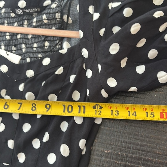 NWT Zara Black White Polka Dot Puff Sleeves Smocked Back Cropped Top size XS - Picture 12 of 12